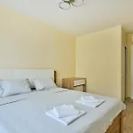 Apartment Azure View 2br Luxury - Free Parking