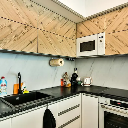 Azure View 2br Luxury - Free Parking Appartamento *